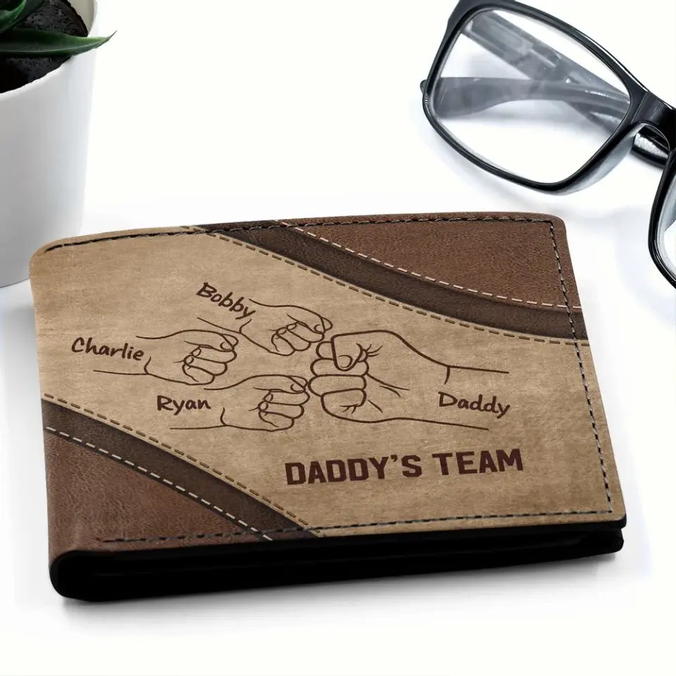 Daddy's Team Fist Bump Personalized Men’s Wallet, Father's Day Gift For Dad, For Grandpa, For Husband